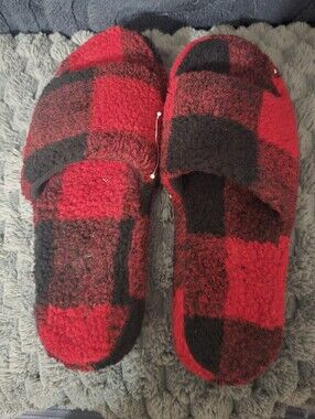 Cozy Red & Black Buffalo Plaid Fuzzy Slide Slippers